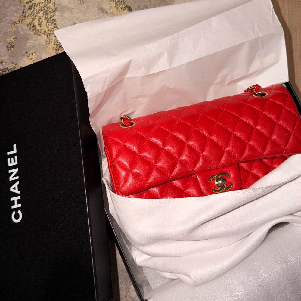 Chanel Vibrant Red Quilted Shoulder Bag